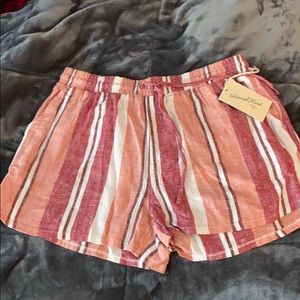 🚫SOLD NWT Striped shorts